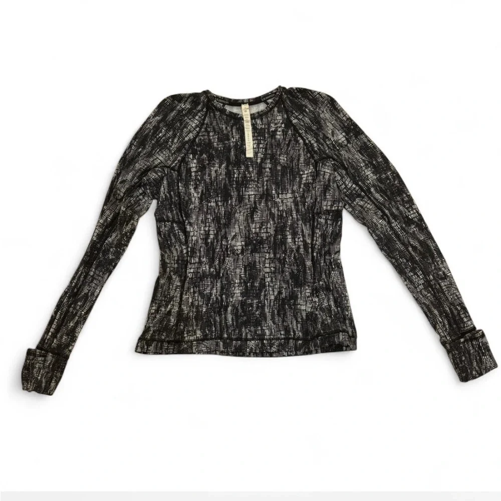 lululemon athletica Black and Gray Long Sleeve Top - Picture 1 of 4